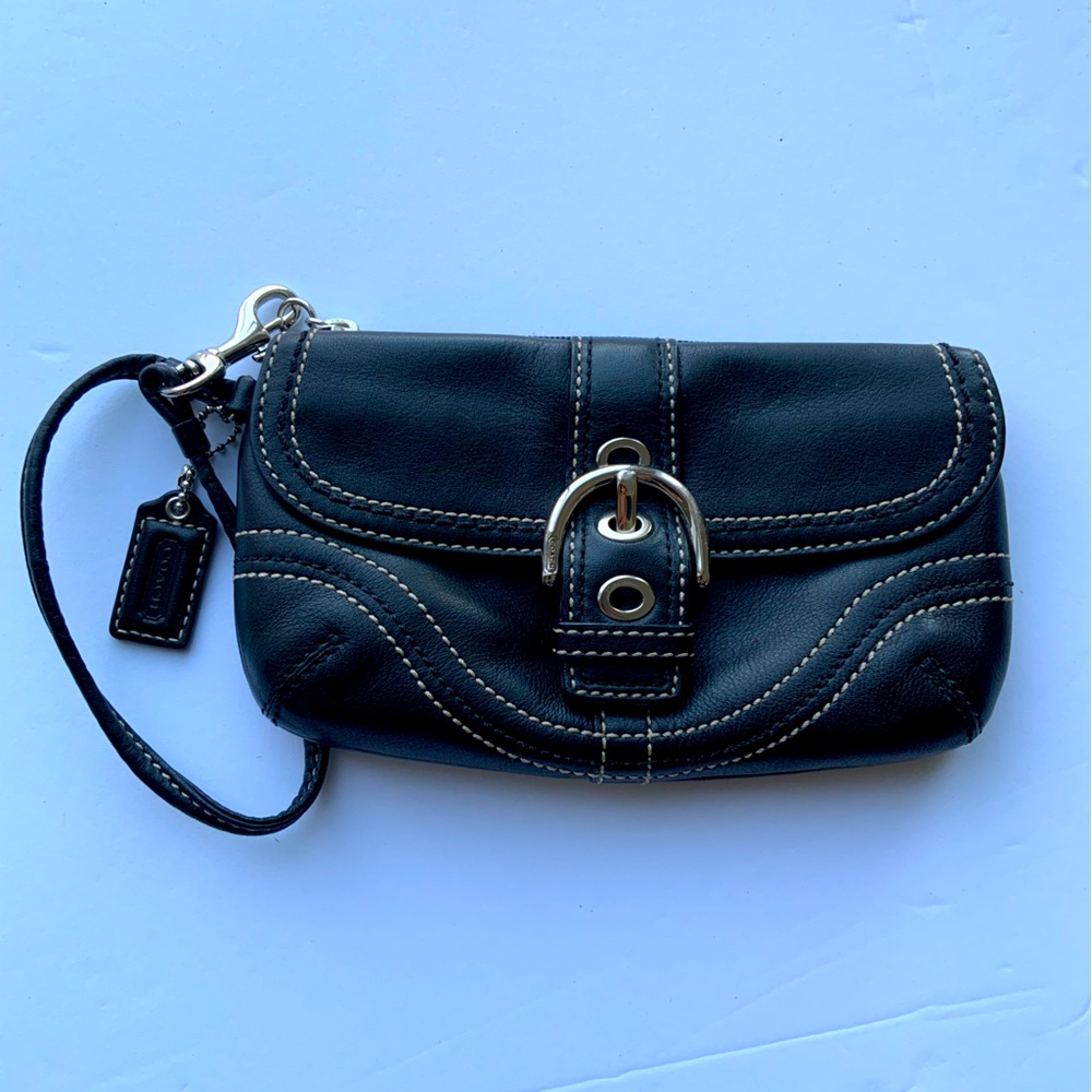 Coach | Black leather wristlet